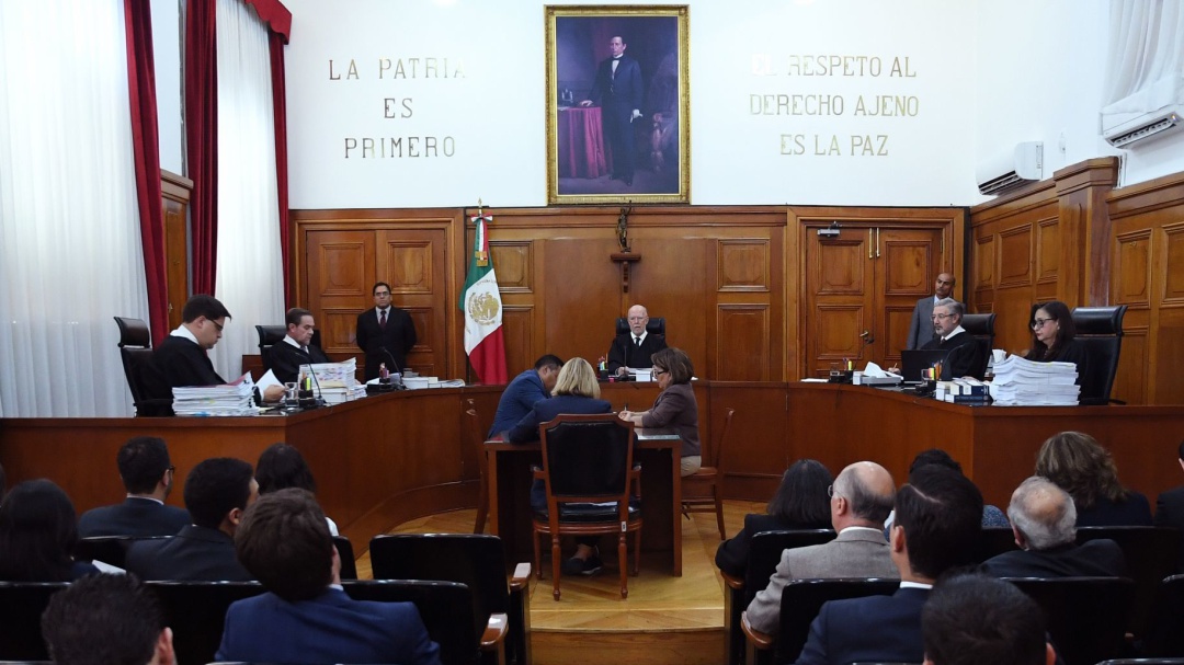 SCJN da entrada a amparo por escasez de medicamentos