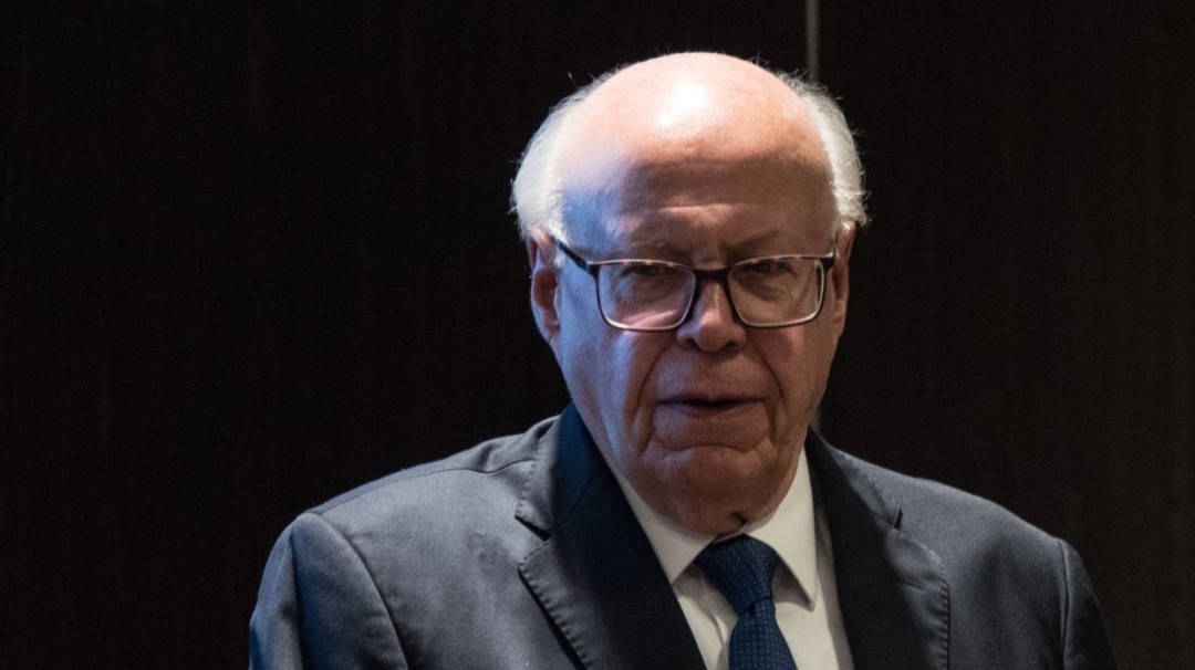 Es imposible dar atención y medicamentos gratuitos: José Narro Robles