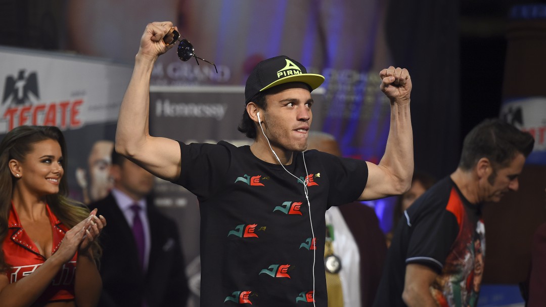 Julio César Chávez Jr da la solución a la pobreza en México