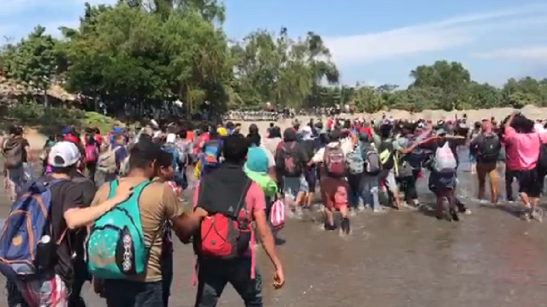 Migrantes que huyen de violencia deben ser acogidos por México: ACNUR