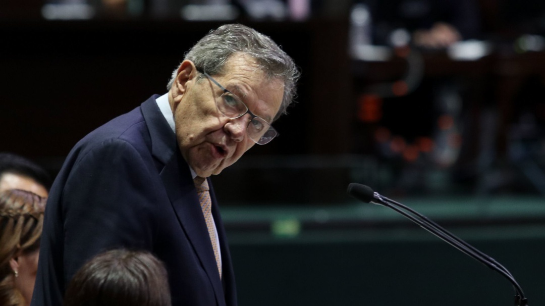 Presenta Muñoz Ledo iniciativa en favor de migrantes