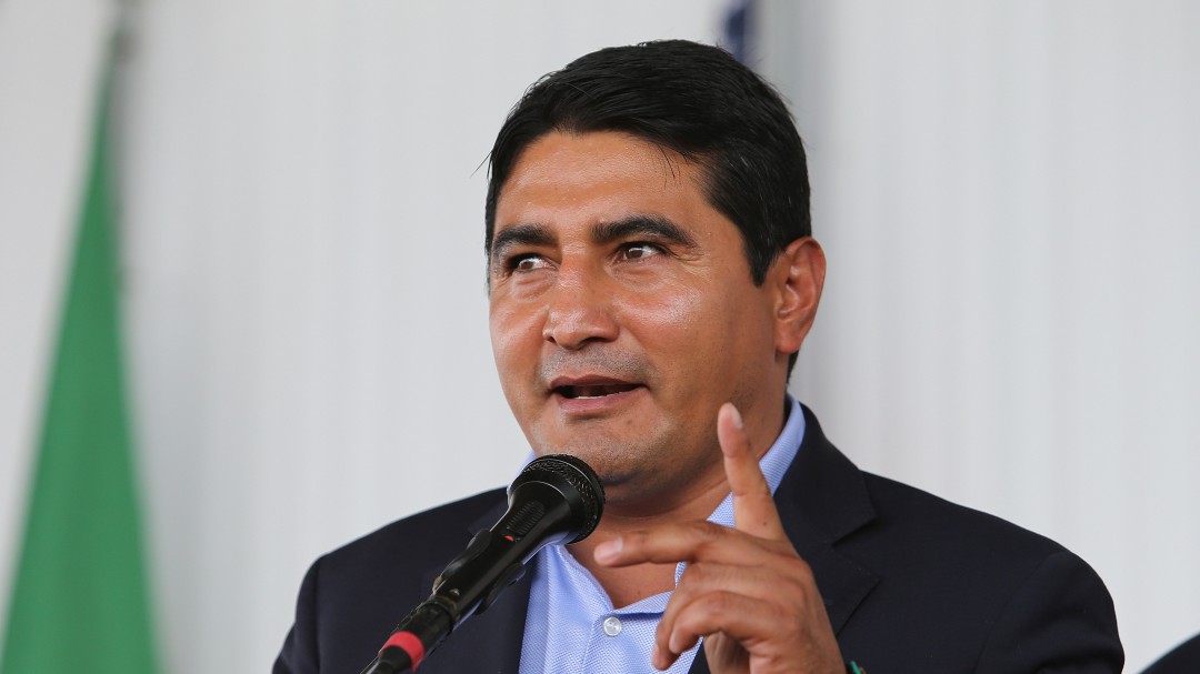 Érik Morales le exige cuentas a Ana Gabriela Guevara