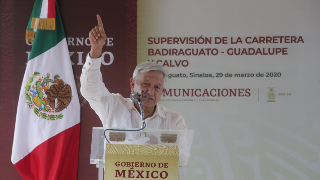 Acusa AMLO a los conservadores de quererlo aislar por el Coronavirus