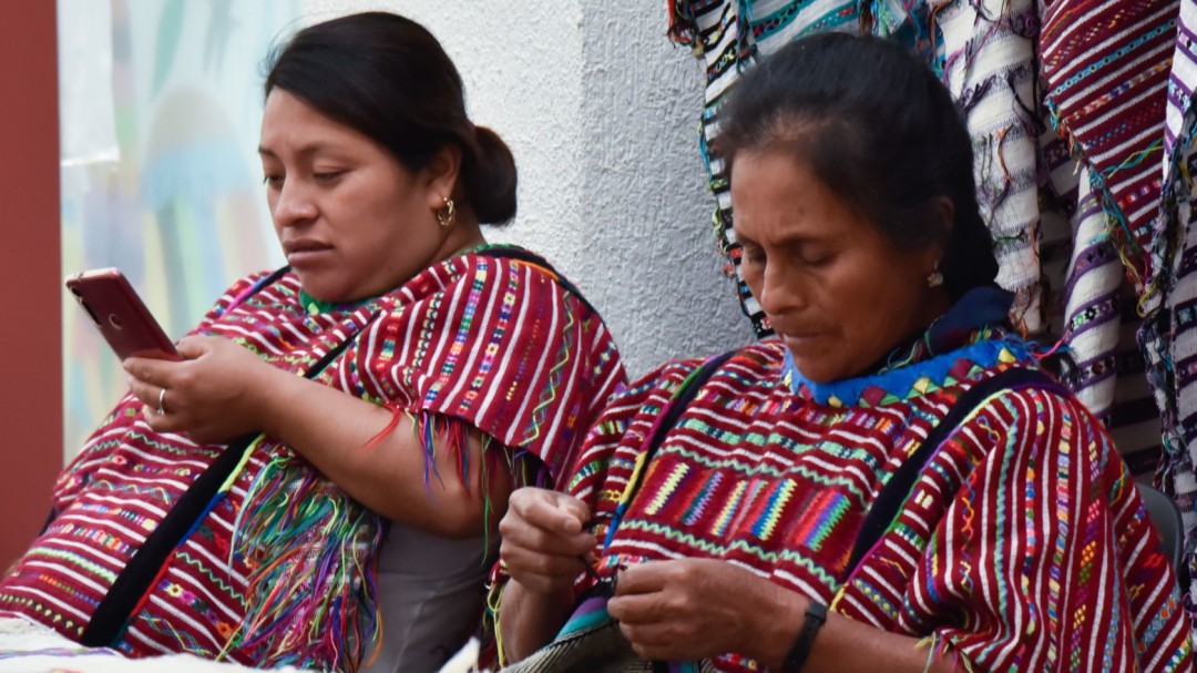 Ordenan al Gobierno difundir en lenguas indígenas medidas vs coronavirus