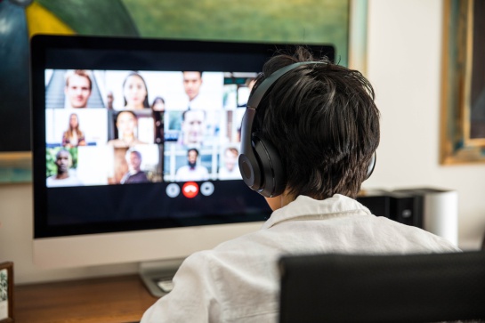 La compañía abrirá gradualmente Meet a partir del 4 de mayo y podrán tener reuniones virtuales de hasta 100 usuarios La compañía abrirá gradualmente Meet a partir del 4 de mayo y podrán tener reuniones virtuales de hasta 100 usuarios