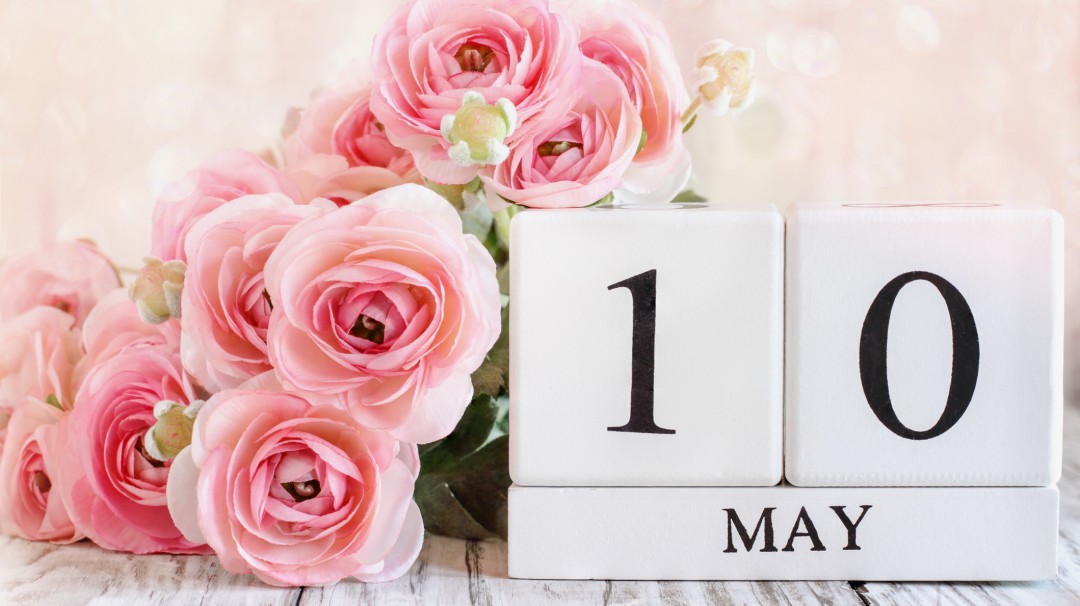 Celebra a mamá este 10 de mayo sin salir de casa y no la dejes sin regalo