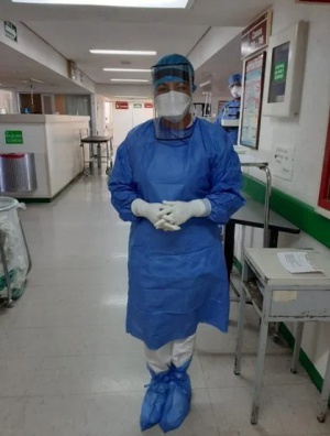 Laura, no tiene como profesión la disciplina del canto pero lo practica desde hace ocho años y no duda en alegrar las tardes en el hospital Laura, no tiene como profesión la disciplina del canto pero lo practica desde hace ocho años y no duda en alegrar las tardes en el hospital