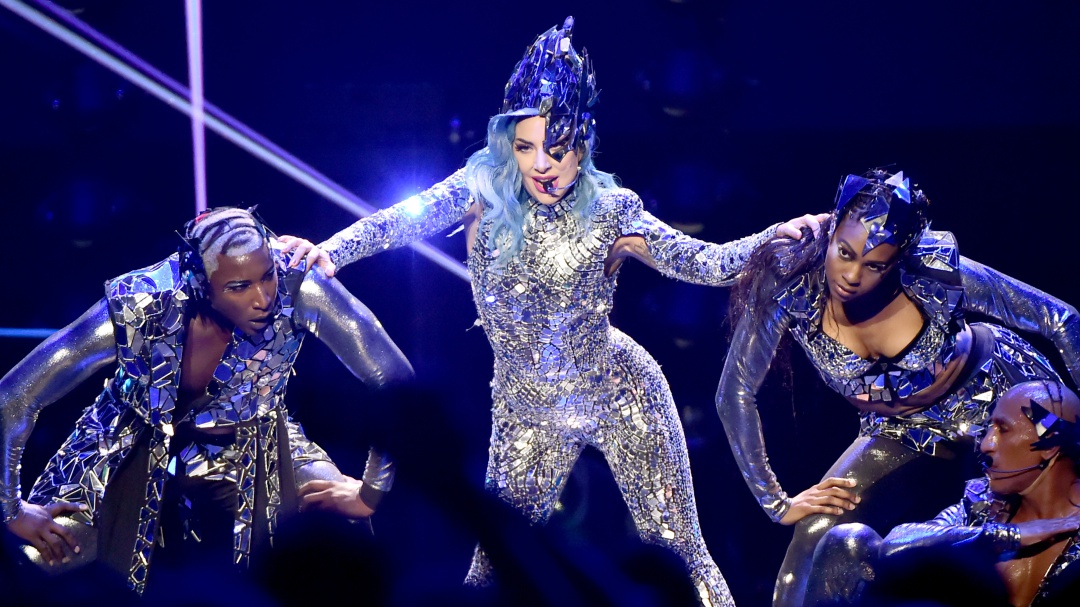 ¡Lady Gaga is in da house!