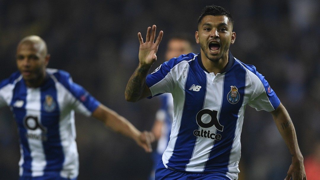 Inter de Milán tendrá que pagar una costosa suma por el "Tecatito"