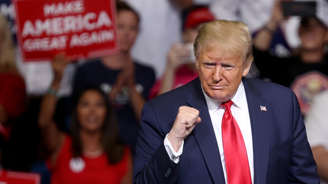 Trump suspende visas de trabajo para extranjeros hasta fin de año
