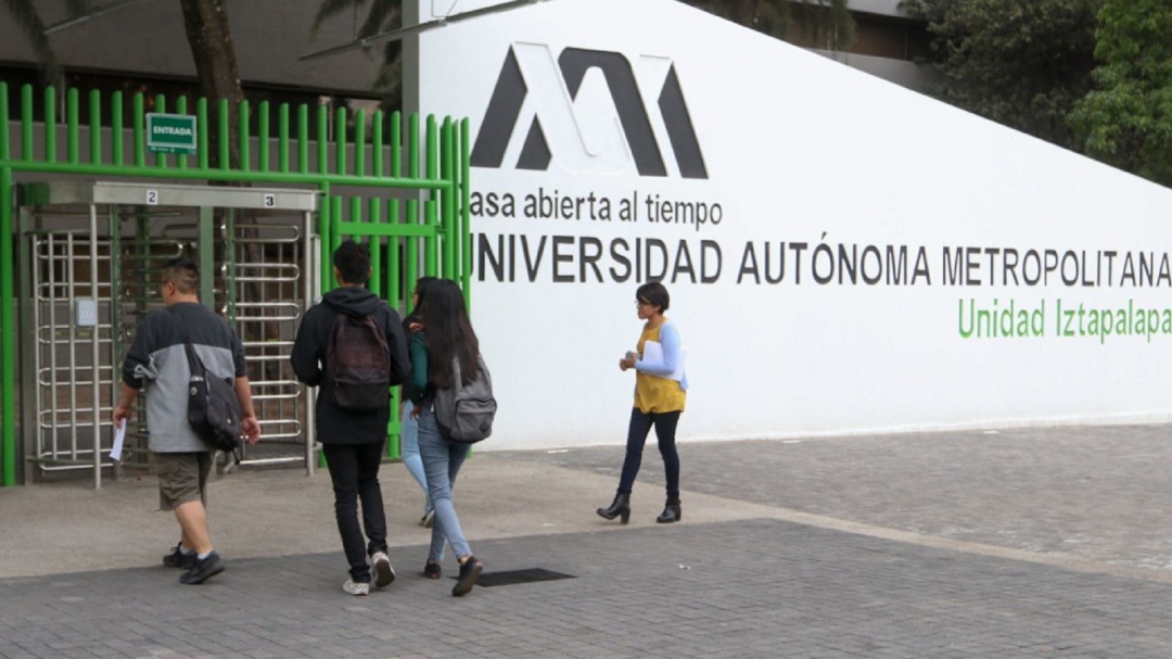 Transita UAM a Semáforo Naranja por disposición oficial