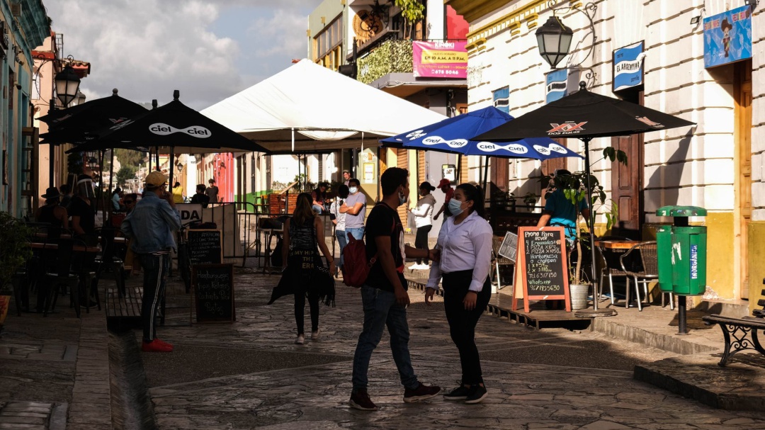 Estados, facultados para impuesto de ampliación de horario para venta: SCJN