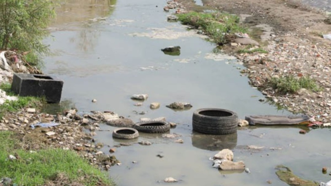 Más de 100 toneladas de basura han retirado de canales de Zapopan