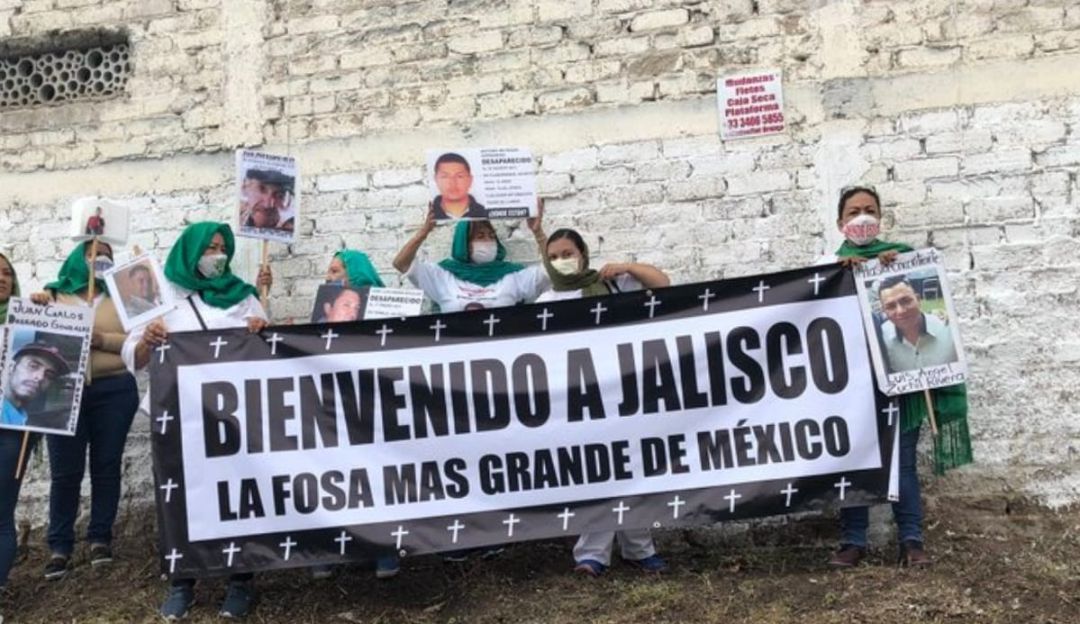 Familiares De Desaparecidos Se Manifiestan En Visita De AMLO