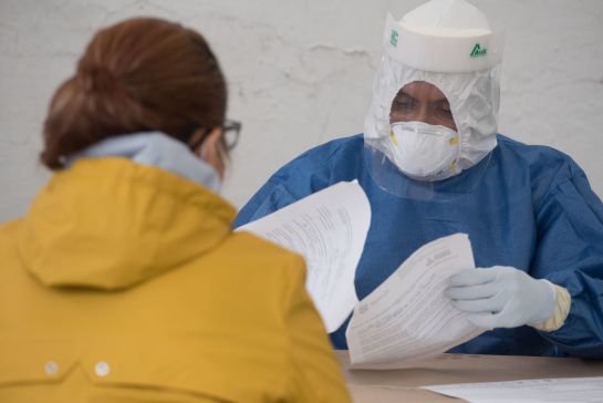 Los especialistas del Centro Johns Hopkins aseguran que la mayoría de las personas que tienen coronavirus tienen un caso sencillo de infección Los especialistas del Centro Johns Hopkins aseguran que la mayoría de las personas que tienen coronavirus tienen un caso sencillo de infección