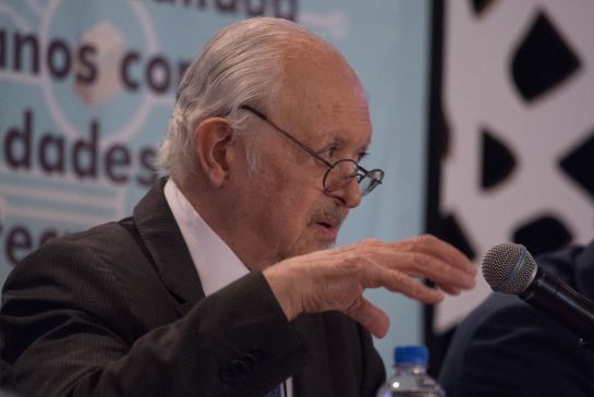 Mario Molina, premio Nobel de Química y presidente del Centro Mario Molina, encabezó la inauguración del Foro El monitoreo de la Calidad de Aire en sistemas urbanos complejos Mario Molina, premio Nobel de Química y presidente del Centro Mario Molina, encabezó la inauguración del Foro El monitoreo de la Calidad de Aire en sistemas urbanos complejos
