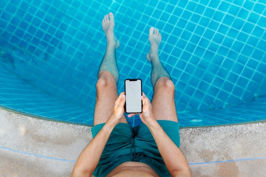 En días de vacaciones puede ser tedioso estar recibiendo infinidad de mensajes de los diferentes grupos a los que perteneces o de chats individuales En días de vacaciones puede ser tedioso estar recibiendo infinidad de mensajes de los diferentes grupos a los que perteneces o de chats individuales