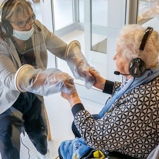 La crisis sanitarias por el coronavirus ha atacado más fuertemente a las personas de la tercera edad. La crisis sanitarias por el coronavirus ha atacado más fuertemente a las personas de la tercera edad.