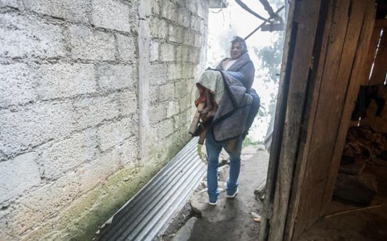 Roberto Castro comenzó a hacer esta labor para ayudar a sus amigos que viven en zonas rurales apartadas de la sierra de Hidalgo Roberto Castro comenzó a hacer esta labor para ayudar a sus amigos que viven en zonas rurales apartadas de la sierra de Hidalgo