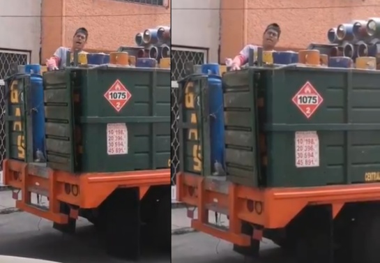 En el video se puede ver al vendedor a bordo del camión junto a todos los tanques de gas mientras cantaba la melodía navideña En el video se puede ver al vendedor a bordo del camión junto a todos los tanques de gas mientras cantaba la melodía navideña