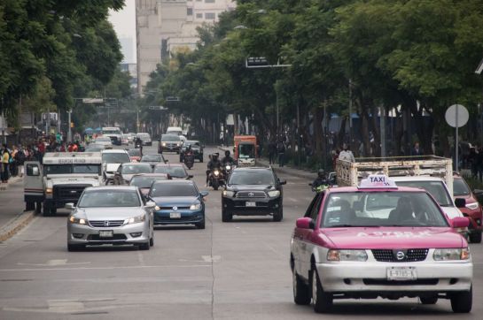 El cálculo por el pago de tenencia depende del valor factura del vehículo o el año de antigüedad El cálculo por el pago de tenencia depende del valor factura del vehículo o el año de antigüedad