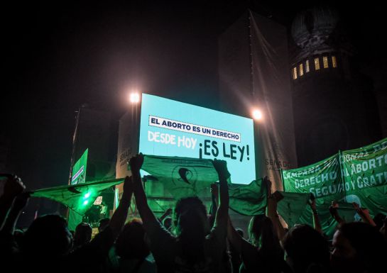 Argentina aprobó en el Senado la Ley a favor del aborto Argentina aprobó en el Senado la Ley a favor del aborto