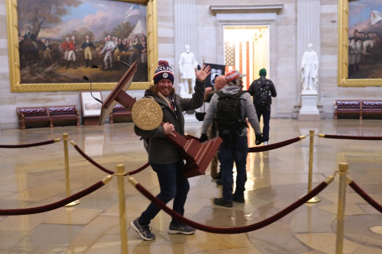 Las imágenes del asalto al Capitolio por manifestantes partidarios de Trump Las imágenes del asalto al Capitolio por manifestantes partidarios de Trump