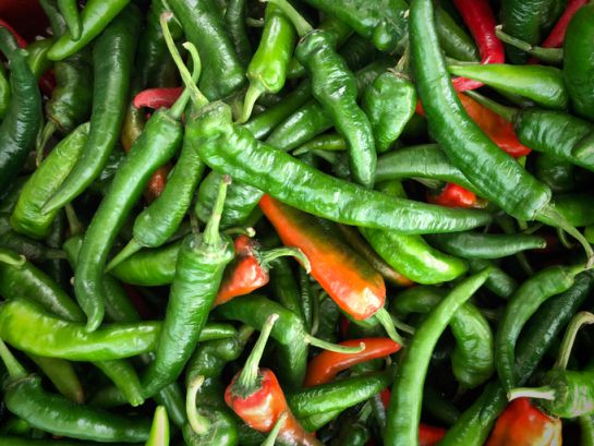 Investigaciones también han encontrado que comer chile tiene un efecto antiinflamatorio Investigaciones también han encontrado que comer chile tiene un efecto antiinflamatorio