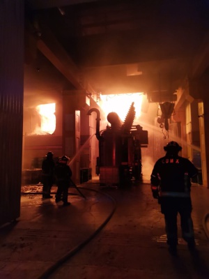 El incendio en el complejo Delicias del Metro de la CDMX se registró alrededor de las 6:00 horas de este sábado El incendio en el complejo Delicias del Metro de la CDMX se registró alrededor de las 6:00 horas de este sábado