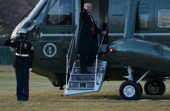 Pocas horas antes de la toma de posesión de su sucesor, el demócrata Joe Biden, Donald Trump abandonó la Casa Blanca Pocas horas antes de la toma de posesión de su sucesor, el demócrata Joe Biden, Donald Trump abandonó la Casa Blanca