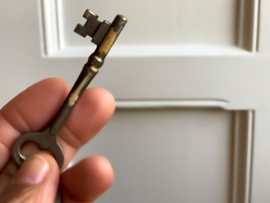 Una casa está intestada cuando el dueño no dejó un documento que indique claramente quién debe heredar la propiedad Una casa está intestada cuando el dueño no dejó un documento que indique claramente quién debe heredar la propiedad