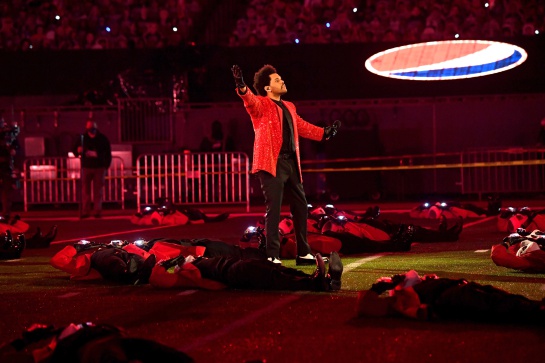 Así fue la presentación de The Weeknd en el medio tiempo del Super Bowl Así fue la presentación de The Weeknd en el medio tiempo del Super Bowl