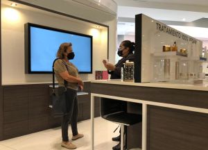 Abren centros comerciales y tiendas con baja afluencia en CDMX Abren centros comerciales y tiendas con baja afluencia en CDMX