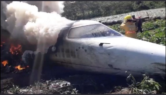 Mueren 6 elementos de la Fuerza Aérea Mexicana tras desplome en Veracruz Mueren 6 elementos de la Fuerza Aérea Mexicana tras desplome en Veracruz