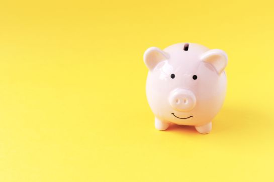Es muy fácil hacer ahorros personales que puedan ayudar a tu ahorro de retiro. Es muy fácil hacer ahorros personales que puedan ayudar a tu ahorro de retiro.
