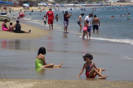 Playas en Jalisco y Baja California representan un peligro para las personas. Playas en Jalisco y Baja California representan un peligro para las personas.