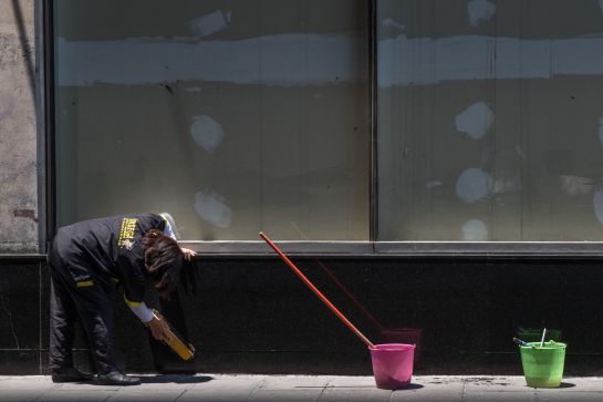 4.6 millones de empleados están relacionados de cierta manera con la subcontratación laboral, y muchos de ellos en condiciones precarias. 4.6 millones de empleados están relacionados de cierta manera con la subcontratación laboral, y muchos de ellos en condiciones precarias.