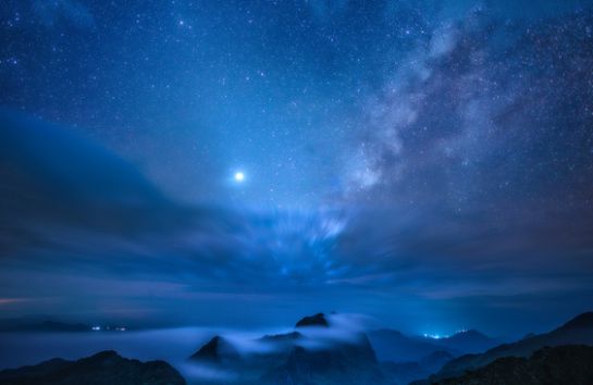 La lluvia de estrellas líridas en este 2021 es uno de los fenómenos más esperados del mes de abril La lluvia de estrellas líridas en este 2021 es uno de los fenómenos más esperados del mes de abril