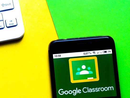 Antes de poder crear una cuenta en Google Classroom, la persona interesada deberá contar con un correo electrónico de Google. Antes de poder crear una cuenta en Google Classroom, la persona interesada deberá contar con un correo electrónico de Google.