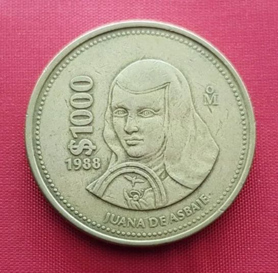 Sor Juana hizo su aparición en una moneda de bronce y aluminio con un valor de 1,000 pesos. Sor Juana hizo su aparición en una moneda de bronce y aluminio con un valor de 1,000 pesos.