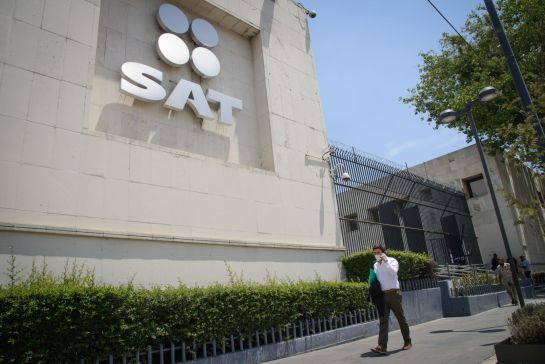 Todos los interesados deberán acudir al Centro de Recursos y Servicios del SAT de su localidad. Todos los interesados deberán acudir al Centro de Recursos y Servicios del SAT de su localidad.