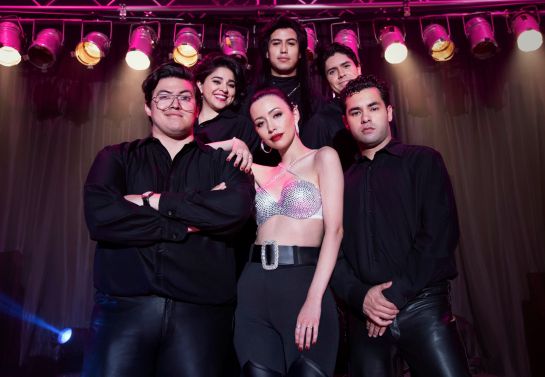 El reparto de la segunda temporada de Selena será, en general, el mismo de la temporada pasada. El reparto de la segunda temporada de Selena será, en general, el mismo de la temporada pasada.