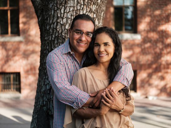 Si tu pareja falleció, ahora puedes reclamar la pensión por viudez aún si no estaban casados. Si tu pareja falleció, ahora puedes reclamar la pensión por viudez aún si no estaban casados.