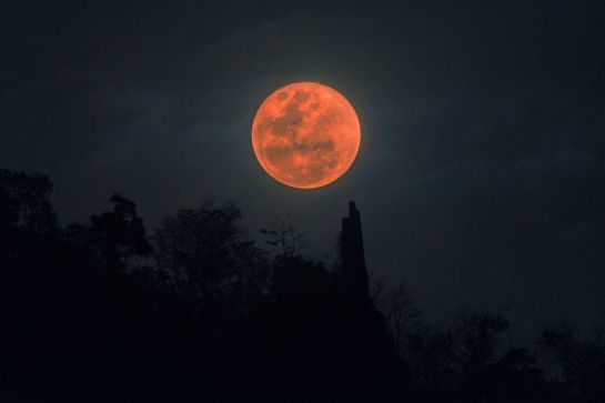 El 26 de mayo se podrá disfrutar del primer eclipse lunar total después de más de dos años de espera. El 26 de mayo se podrá disfrutar del primer eclipse lunar total después de más de dos años de espera.