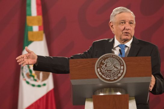 El presidente López Obrador expresó su opinión al respecto de que las redes sociales como Twitter y Facebook El presidente López Obrador expresó su opinión al respecto de que las redes sociales como Twitter y Facebook