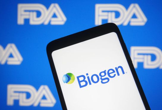 La FDA aprobó este lunes el primer tratamiento experimental contra el Alzheimer. La FDA aprobó este lunes el primer tratamiento experimental contra el Alzheimer.