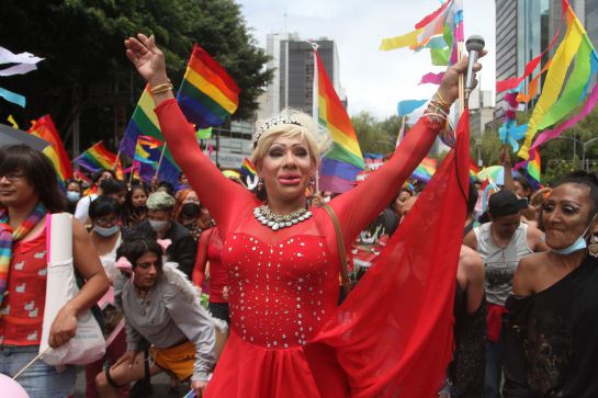 Marchan por el Orgullo LGBTTTIQ+ en la CDMX Marchan por el Orgullo LGBTTTIQ+ en la CDMX