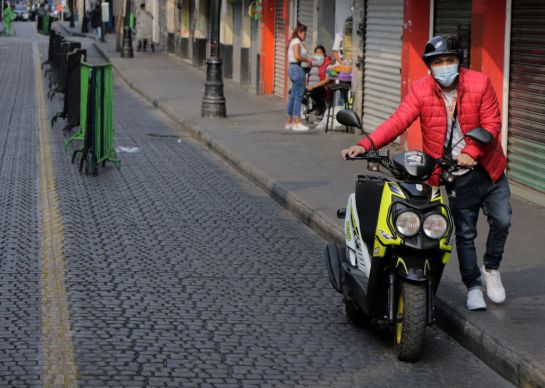 Los usuarios de motociclistas podrán escoger entre dos tipos de licencia para conducir este vehículo en la capital del país. Los usuarios de motociclistas podrán escoger entre dos tipos de licencia para conducir este vehículo en la capital del país.
