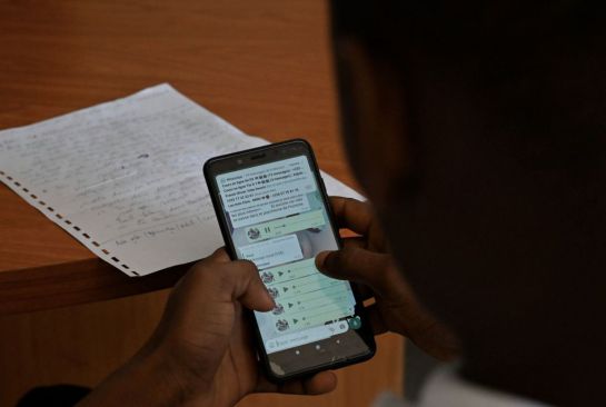 WhatsApp advirtió que por motivos de seguridad no aceptarán que los usuarios tengan en su teléfono celular apps de terceros. WhatsApp advirtió que por motivos de seguridad no aceptarán que los usuarios tengan en su teléfono celular apps de terceros.