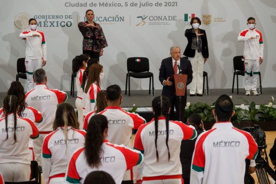 Ninguno de los deportistas percibe un sueldo por su desempeño y representación del país en estas competiciones Ninguno de los deportistas percibe un sueldo por su desempeño y representación del país en estas competiciones